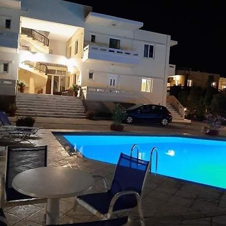 Michalis Litinas Apartments Agia Marina  Luaran gambar