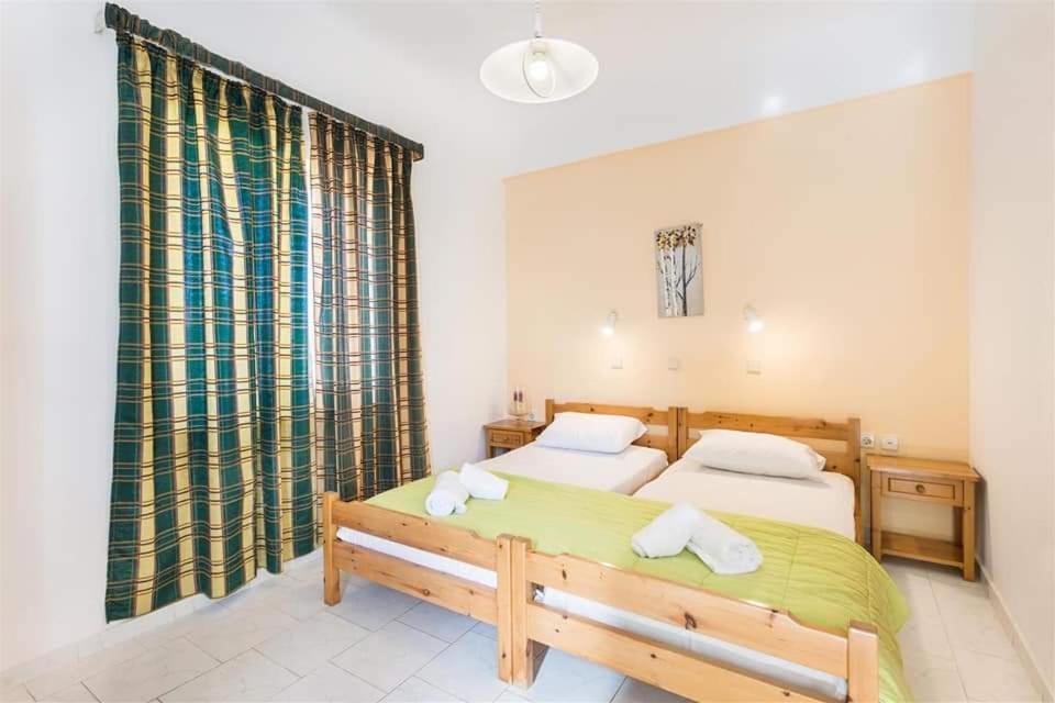 Michalis Litinas Apartments Agia Marina  Luaran gambar