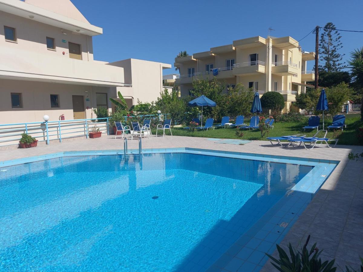 Michalis Litinas Apartments Agia Marina  Luaran gambar