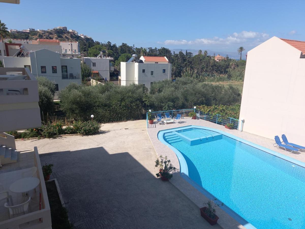 Michalis Litinas Apartments Agia Marina  Luaran gambar