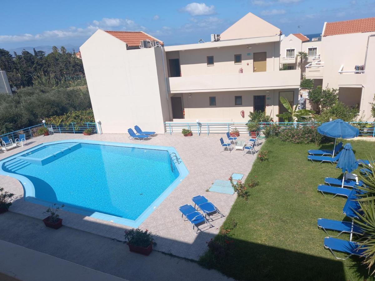 Michalis Litinas Apartments Agia Marina  Luaran gambar